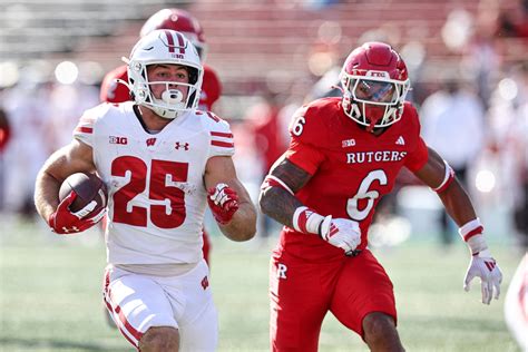 Northwestern looks to build on strong finish last .